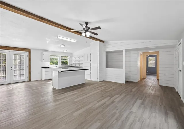 Photo 4 of Manufactured home for sale at 967 County Road 1524, Grand Saline, TX 75140 | MLS# 21368871 | Listing updated on 2026-09-03