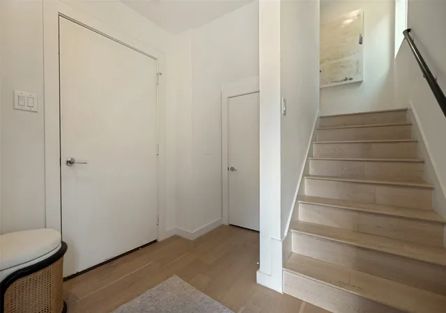 Photo 3 of Condo for sale at 427 W 10th St #601, Dallas, TX 75208 | MLS# 21369461 | Listing updated on 2026-09-26