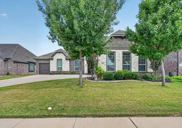 Photo 1 of Single family home for sale at 1025 Claystone Rdg, Fort Worth, TX 76028 | MLS# 21369037 | Listing updated on 2026-08-28
