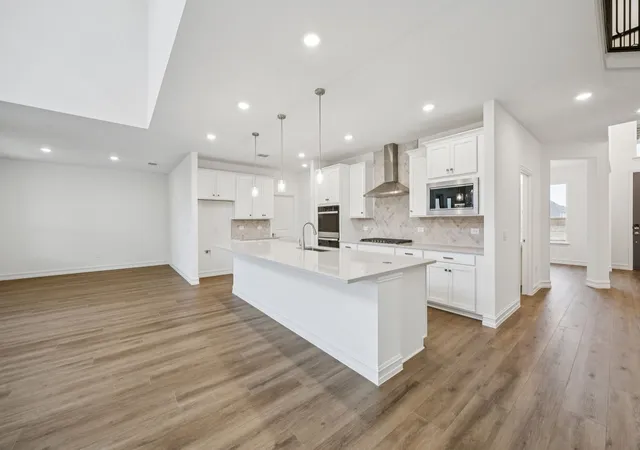 Photo 3 of Single family home for sale at 11140 Roxburgh Rd, Fort Worth, TX 76052 | MLS# 21370264 | Listing updated on 2026-08-27