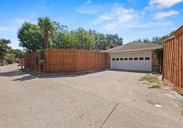 Photo 34 of Single family home for sale at 807 Morningstar Trl, Richardson, TX 75081 | MLS# 21364302 | Listing updated on 2026-09-24