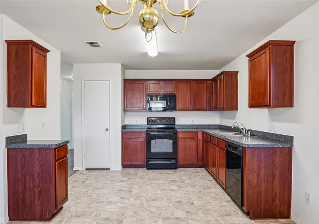 Photo 2 of Single family home for sale at 1307 Eagles Nest Trl, Krum, TX 76249 | MLS# 21370283 | Listing updated on 2026-10-08