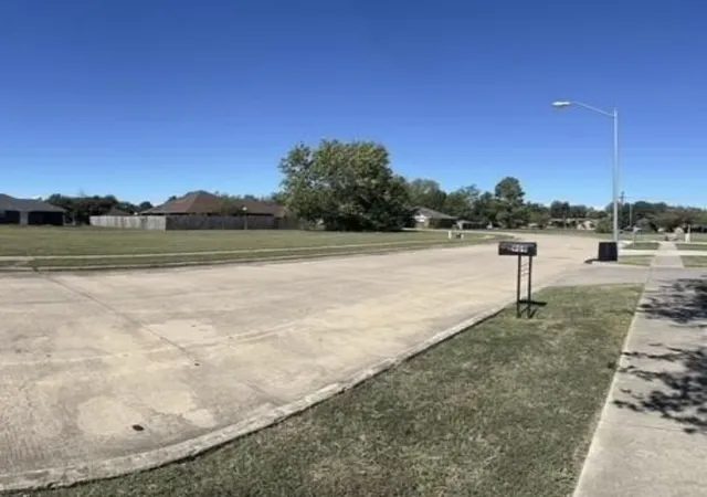 Photo 2 of Land for sale at 904 Enlow Cir, Commerce, TX 75428 | MLS# 21370342 | Listing updated on 2026-08-27