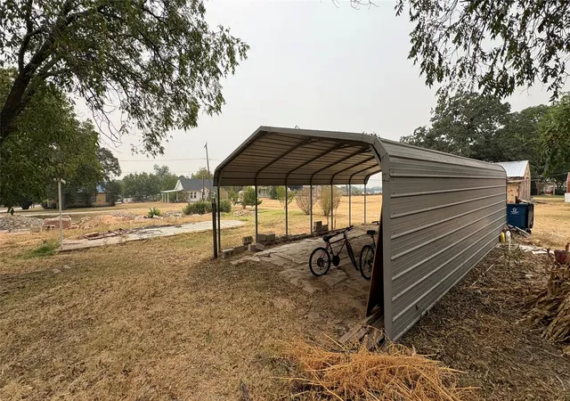 Photo 2 of Land for sale at 701 W Manchaca Ave, De Leon, TX 76444 | MLS# 21369509 | Listing updated on 2026-08-27