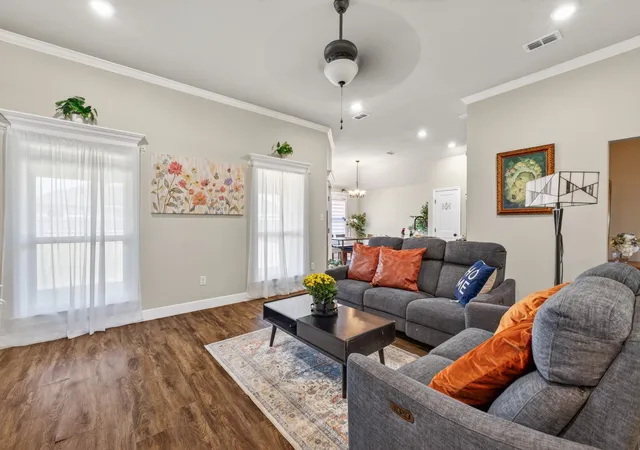 Photo 3 of Sale Pending at 326 Carriage Hills Pkwy, Abilene, TX 79602 | MLS# 21355459 | Listing updated on 2026-09-22