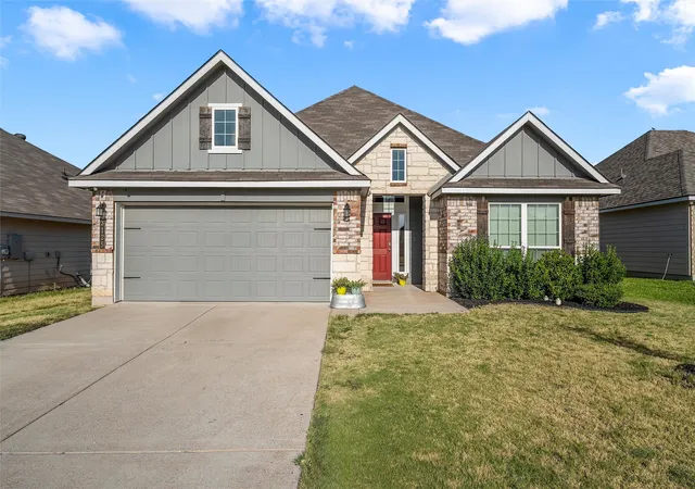 Photo 1 of Single family home for sale at 3125 Risinger Rd, Waco, TX 76655 | MLS# 21370176 | Listing updated on 2026-08-27