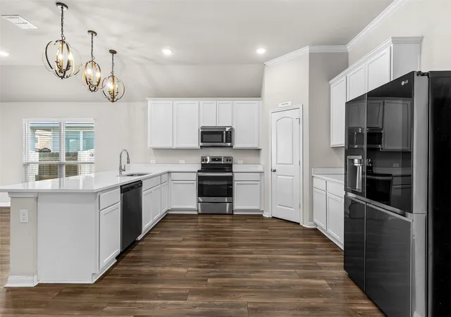 Photo 4 of Single family home for sale at 3125 Risinger Rd, Waco, TX 76655 | MLS# 21370176 | Listing updated on 2026-08-27