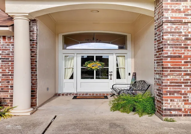Photo 3 of Single family home for sale at 9006 Houmas Ct, Shreveport, LA 71115 | MLS# 21370240 | Listing updated on 2026-08-29