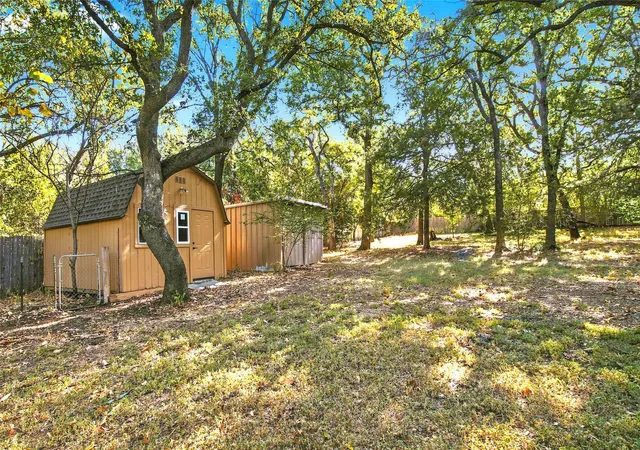 Photo 3 of Single family home for sale at 244 Moore Rd, Burleson, TX 76028 | MLS# 21369974 | Listing updated on 2026-10-06