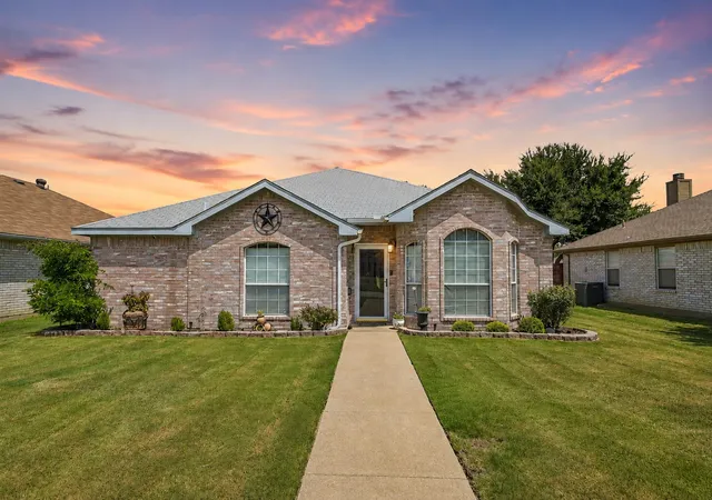 Photo 1 of Single family home for sale at 3209 Welch Ln, Sachse, TX 75048 | MLS# 21363875 | Listing updated on 2026-10-01
