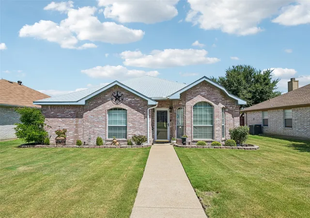 Photo 2 of Single family home for sale at 3209 Welch Ln, Sachse, TX 75048 | MLS# 21363875 | Listing updated on 2026-10-01