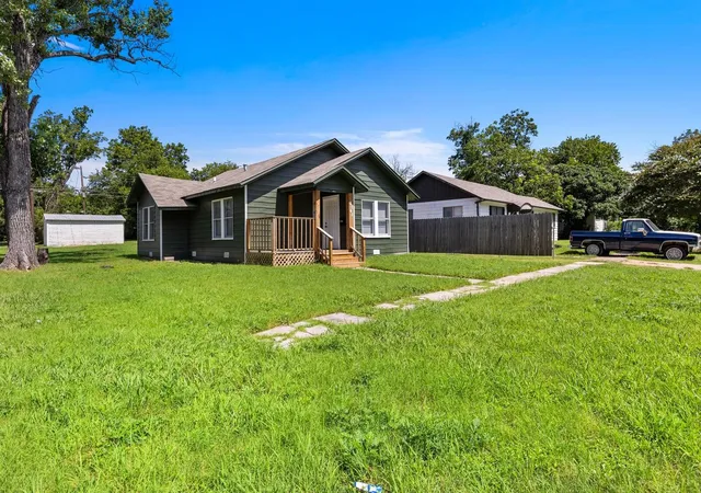 Photo 1 of Single family home for sale at 1020 S 23rd, Temple, TX 76504 | MLS# 21370494 | Listing updated on 2026-09-21