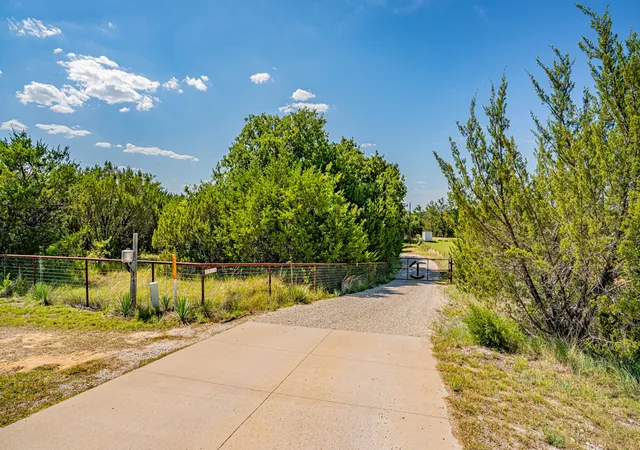 Photo 2 of Single family home for sale at 1710 Rock Church Hwy, Tolar, TX 76476 | MLS# 21370126 | Listing updated on 2026-10-01