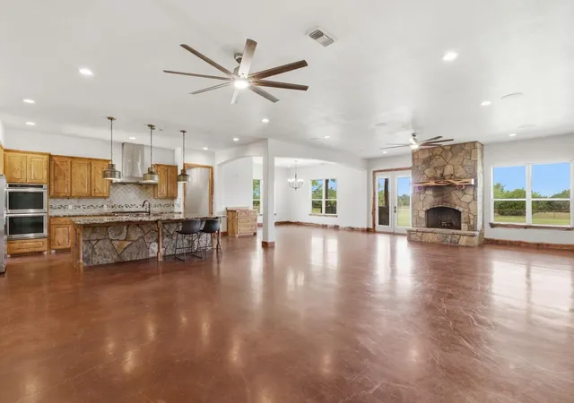 Photo 4 of Single family home for sale at 927 Prickly Pear Trl, Gordon, TX 76453 | MLS# 21368974 | Listing updated on 2026-09-18