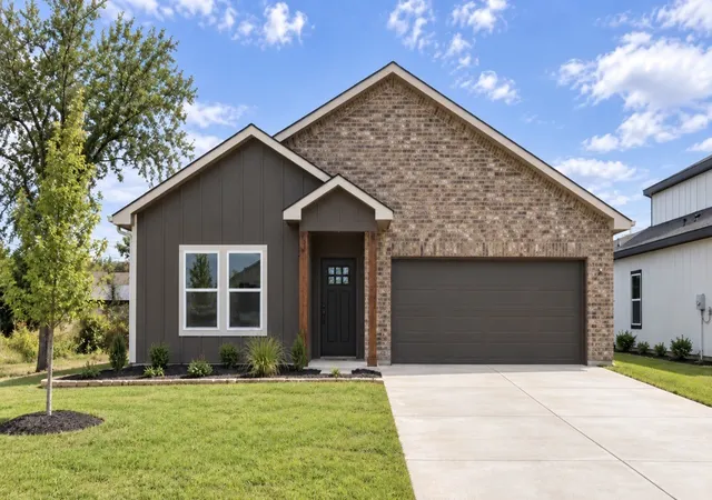Photo 1 of Single family home for sale at 119 Loon Bay Dr, Gun Barrel City, TX 75156 | MLS# 21352771 | Listing updated on 2026-10-06