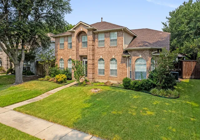 Photo 2 of Single family home for sale at 1119 Shadow Lakes Blvd, Allen, TX 75002 | MLS# 21369608 | Listing updated on 2026-10-07