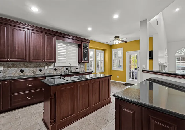 Photo 4 of Single family home for sale at 1119 Shadow Lakes Blvd, Allen, TX 75002 | MLS# 21369608 | Listing updated on 2026-10-07