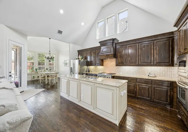 Photo 3 of Single family home for sale at 6413 Cimmaron Trl, Colleyville, TX 76034 | MLS# 21370569 | Listing updated on 2026-10-02