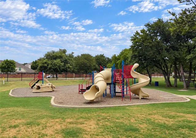Photo 35 of Single family home for sale at 11501 Pheasant Creek Dr, Fort Worth, TX 76244 | MLS# 21370517 | Listing updated on 2026-09-25