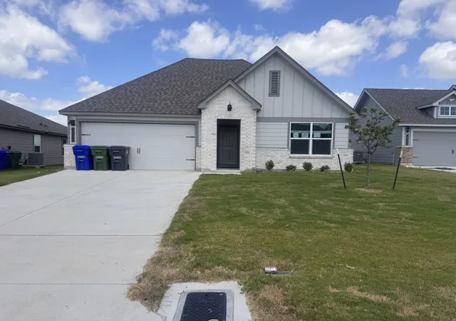 Photo 1 of Single family home for sale at 12536 Tarres Ct, Waco, TX 76655 | MLS# 21370593 | Listing updated on 2026-08-27