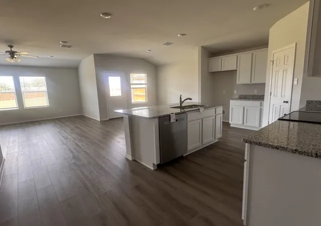 Photo 3 of Single family home for sale at 12536 Tarres Ct, Waco, TX 76655 | MLS# 21370593 | Listing updated on 2026-08-27