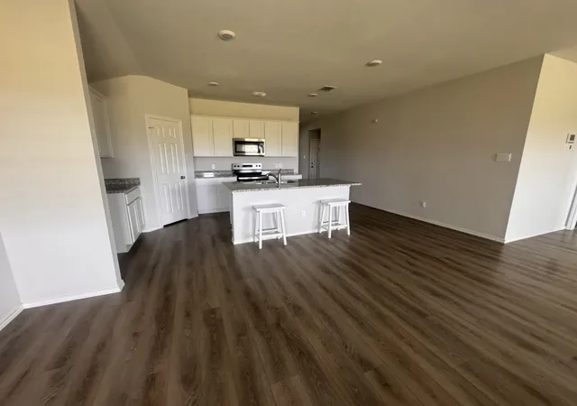 Photo 4 of Single family home for sale at 12536 Tarres Ct, Waco, TX 76655 | MLS# 21370593 | Listing updated on 2026-08-27