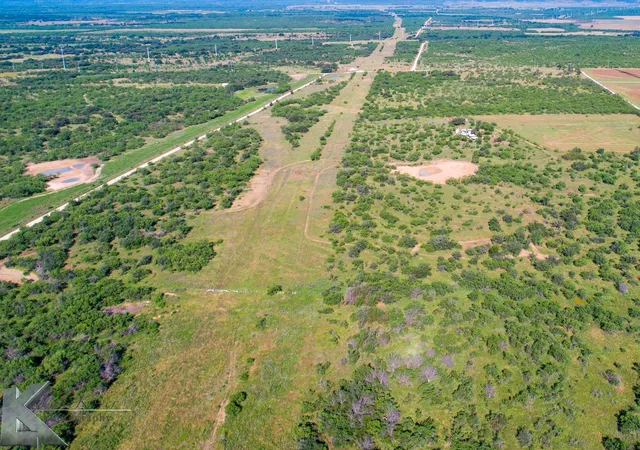 Photo 4 of House for sale at 10674 County Road 312, Moran, TX 76464 | MLS# 21368128 | Listing updated on 2026-10-02
