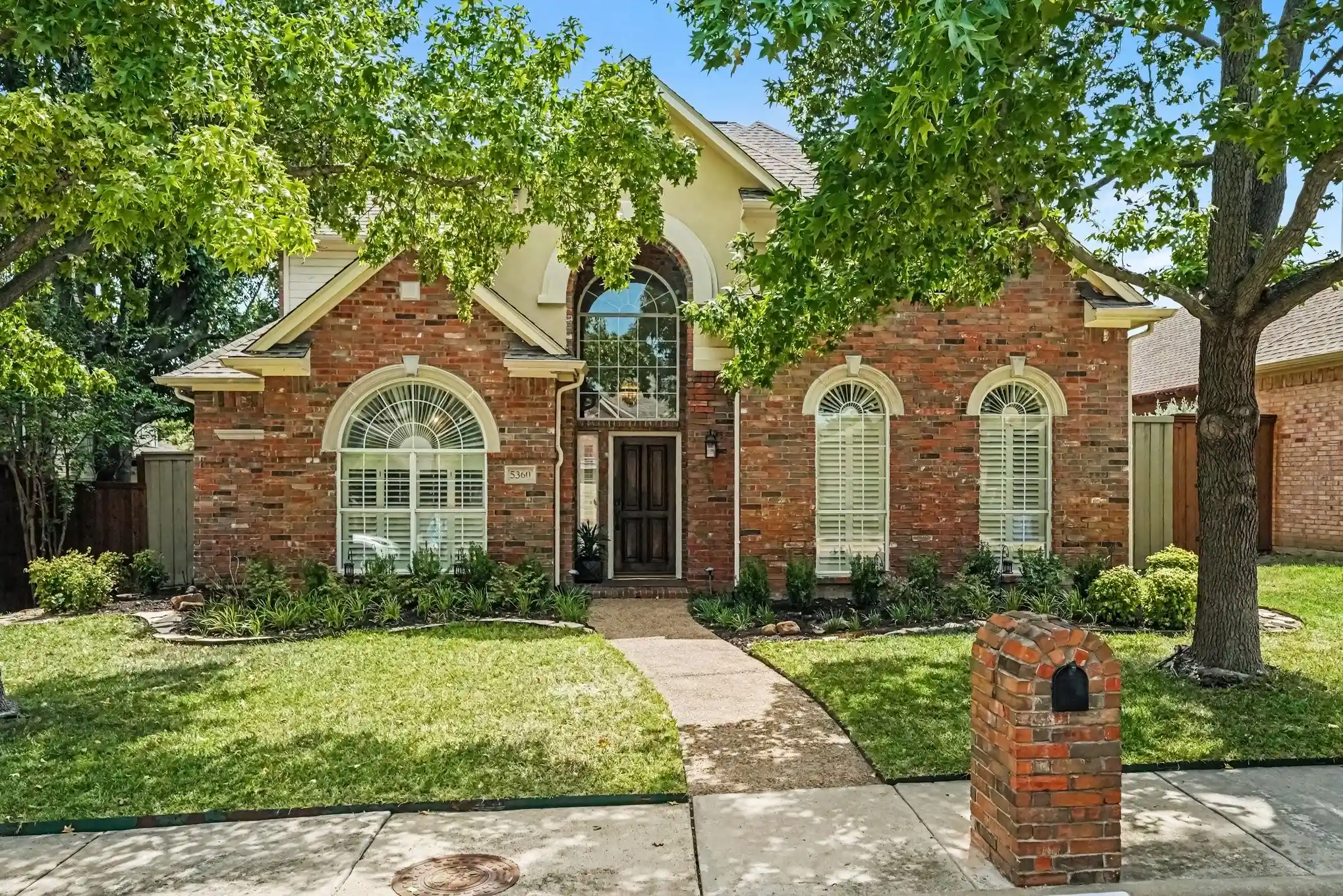 Photo 1 of Single family home for sale at 5360 Gatesworth Ln, Dallas, TX 75287 | MLS# 21367506 | Listing updated on 2026-10-08