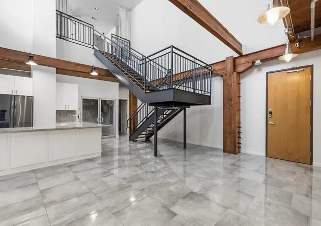 Photo 2 of Condo for sale at 509 Elm St #604, Dallas, TX 75202 | MLS# 21368878 | Listing updated on 2026-09-05