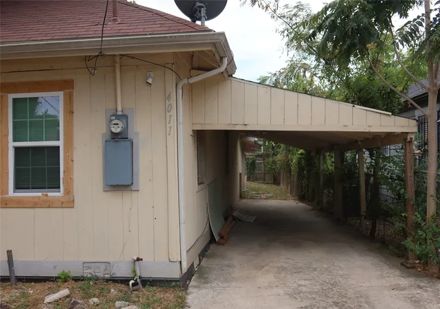 Photo 3 of Single family home for sale at 4011 Coolidge St, Dallas, TX 75215 | MLS# 21370653 | Listing updated on 2026-08-27