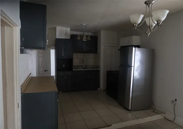 Photo 4 of Single family home for sale at 4011 Coolidge St, Dallas, TX 75215 | MLS# 21370653 | Listing updated on 2026-08-27