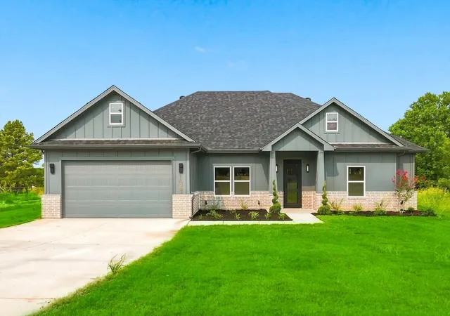 Photo 2 of Single family home for sale at 133 Cr 4865, Azle, TX 76020 | MLS# 21370678 | Listing updated on 2026-08-27