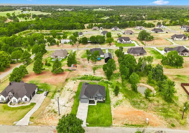 Photo 31 of Single family home for sale at 133 Cr 4865, Azle, TX 76020 | MLS# 21370678 | Listing updated on 2026-10-01