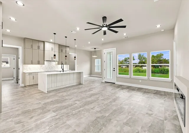 Photo 4 of Single family home for sale at 133 Cr 4865, Azle, TX 76020 | MLS# 21370678 | Listing updated on 2026-08-27