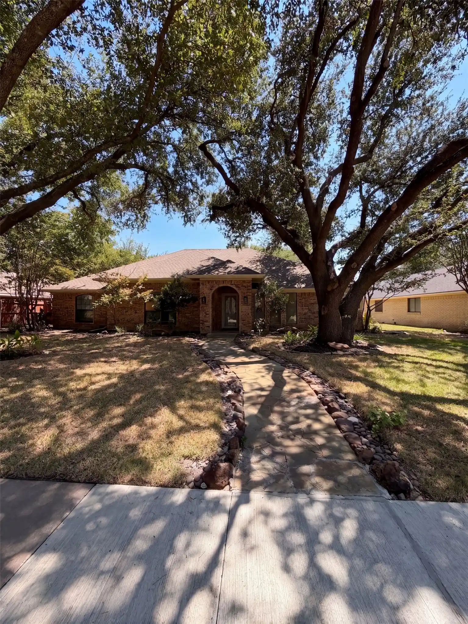 Single family home for sale at 3924 Mesa Dr, Plano, TX 75074 | MLS# 21370694