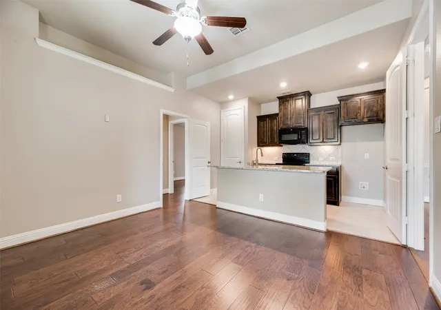 Photo 3 of Single family home for sale at 4304 Caney Creek Cir, Celina, TX 75078 | MLS# 21370510 | Listing updated on 2026-10-08