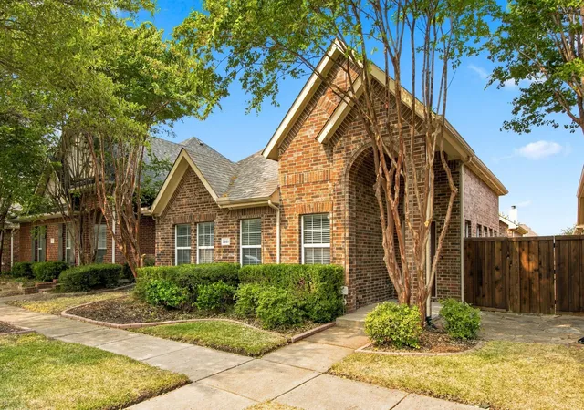 Photo 2 of Single family home for sale at 7691 Crampton Ln, Frisco, TX 75035 | MLS# 21369486 | Listing updated on 2026-08-31