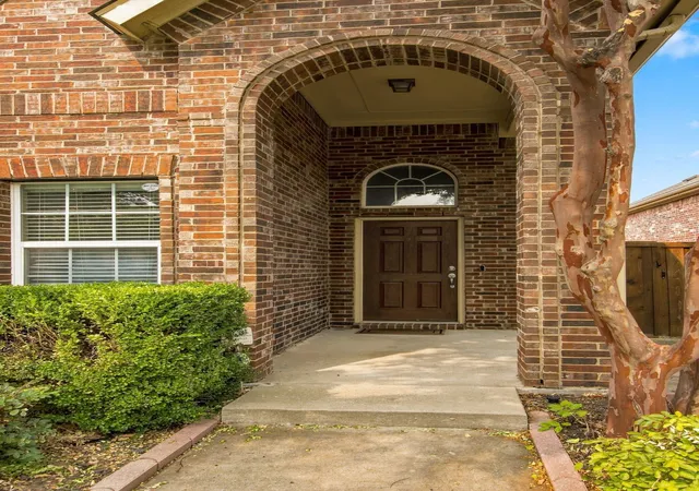 Photo 3 of Single family home for sale at 7691 Crampton Ln, Frisco, TX 75035 | MLS# 21369486 | Listing updated on 2026-08-31