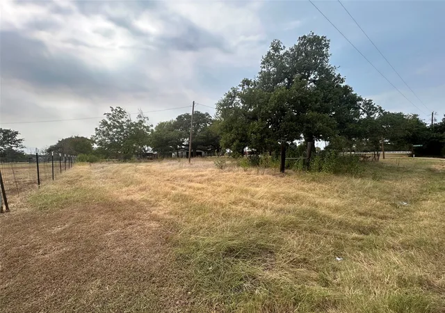 Photo 2 of Land for sale at Tbd County Road 2139, Kemp, TX 75143 | MLS# 21369212 | Listing updated on 2026-08-27