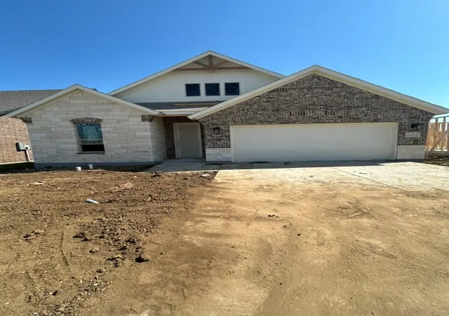 Photo 1 of Single family home for sale at 3412 Helena St, Gainesville, TX 76240 | MLS# 21366456 | Listing updated on 2026-08-27