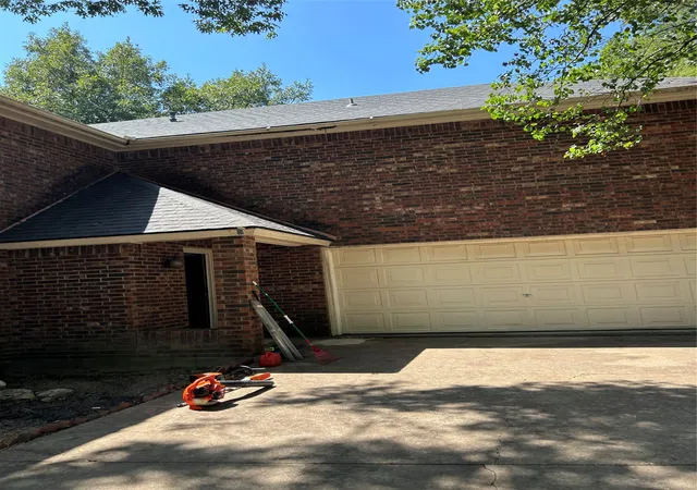 Photo 2 of Single family home for sale at 544 Renee Ln, De Soto, TX 75115 | MLS# 21370793 | Listing updated on 2026-08-27