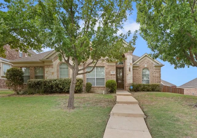 Photo 2 of Single family home for sale at 2501 Claymore Ave, Garland, TX 75043 | MLS# 21366803 | Listing updated on 2026-08-28