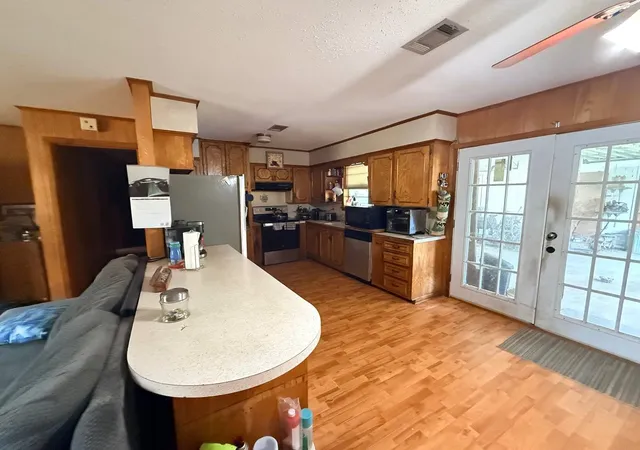 Photo 3 of Single family home for sale at 1195 Us Hwy 96 N, Pineland, TX 75968 | MLS# 21370138 | Listing updated on 2026-08-27