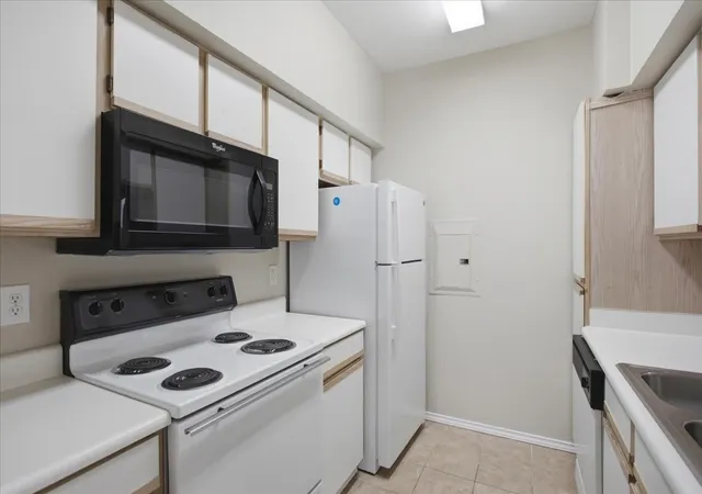 Photo 3 of Condo for sale at 3212 Donnelly Cir #504, Fort Worth, TX 76107 | MLS# 21369661 | Listing updated on 2026-08-27