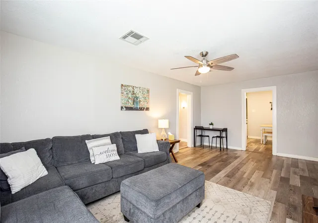 Photo 3 of Multi family home for sale at 1108 N 28Th St, Waco, TX 76707 | MLS# 21370833 | Listing updated on 2026-08-27
