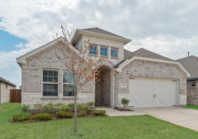 Photo 2 of Single family home for sale at 2850 Robertson Wy, Royse City, TX 75189 | MLS# 21370894 | Listing updated on 2026-08-27