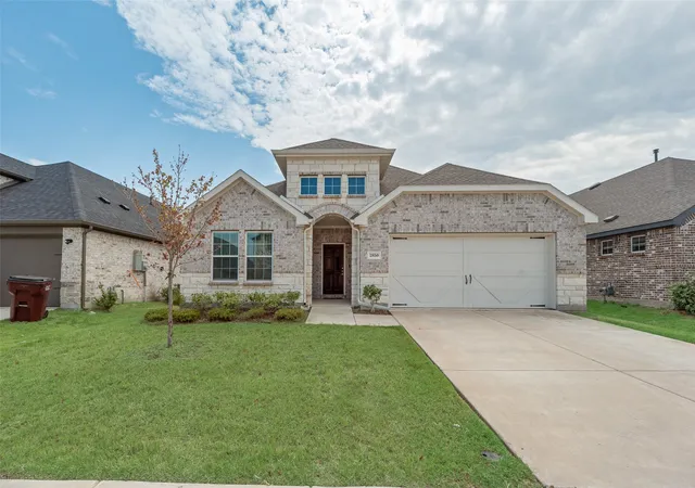 Photo 3 of Single family home for sale at 2850 Robertson Wy, Royse City, TX 75189 | MLS# 21370894 | Listing updated on 2026-08-27
