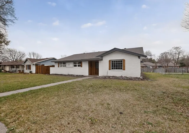 Photo 1 of Single family home for sale at 11360 Drummond Dr, Dallas, TX 75228 | MLS# 21370937 | Listing updated on 2026-08-27