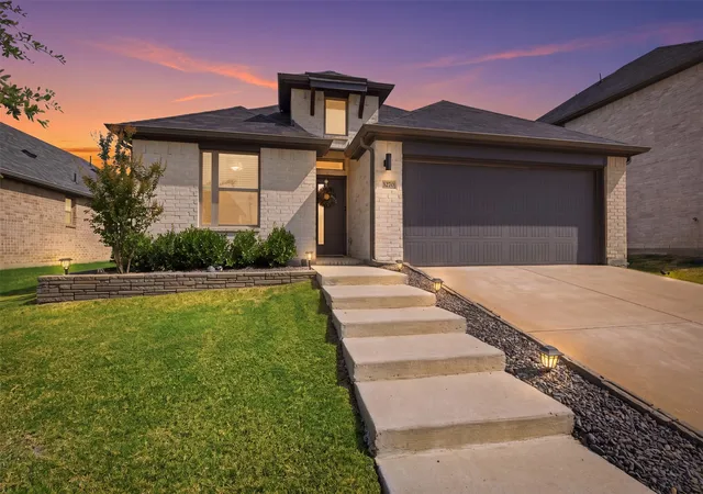 Photo 1 of Single family home for sale at 3270 Glorioso Dr, Royse City, TX 75189 | MLS# 21370948 | Listing updated on 2026-08-28