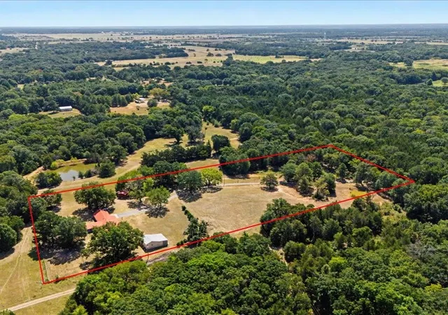 Photo 2 of Single family home for sale at 1816 County Road 2040, Ravenna, TX 75476 | MLS# 21352864 | Listing updated on 2026-08-27